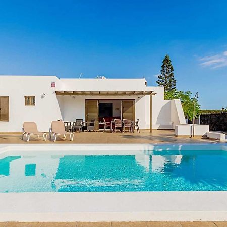 Villa Maria En Playa Blanca Exterior photo